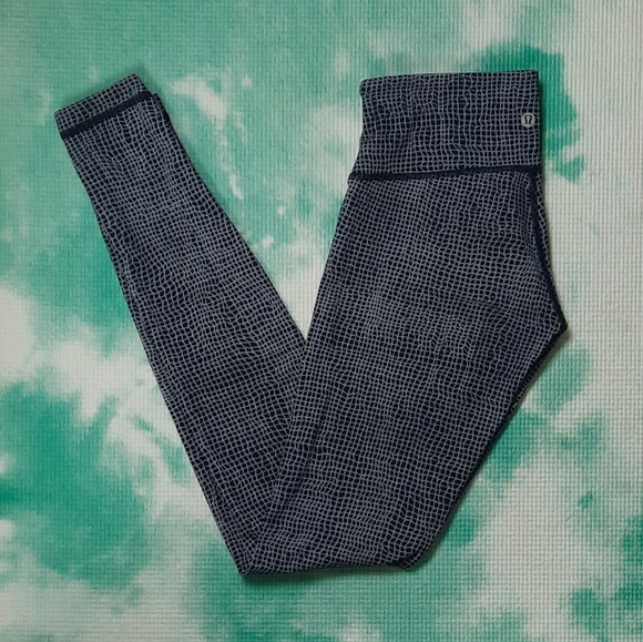 Lululemon- Wunder Under Pant III Fall Net W/B - Picture 5 of 15